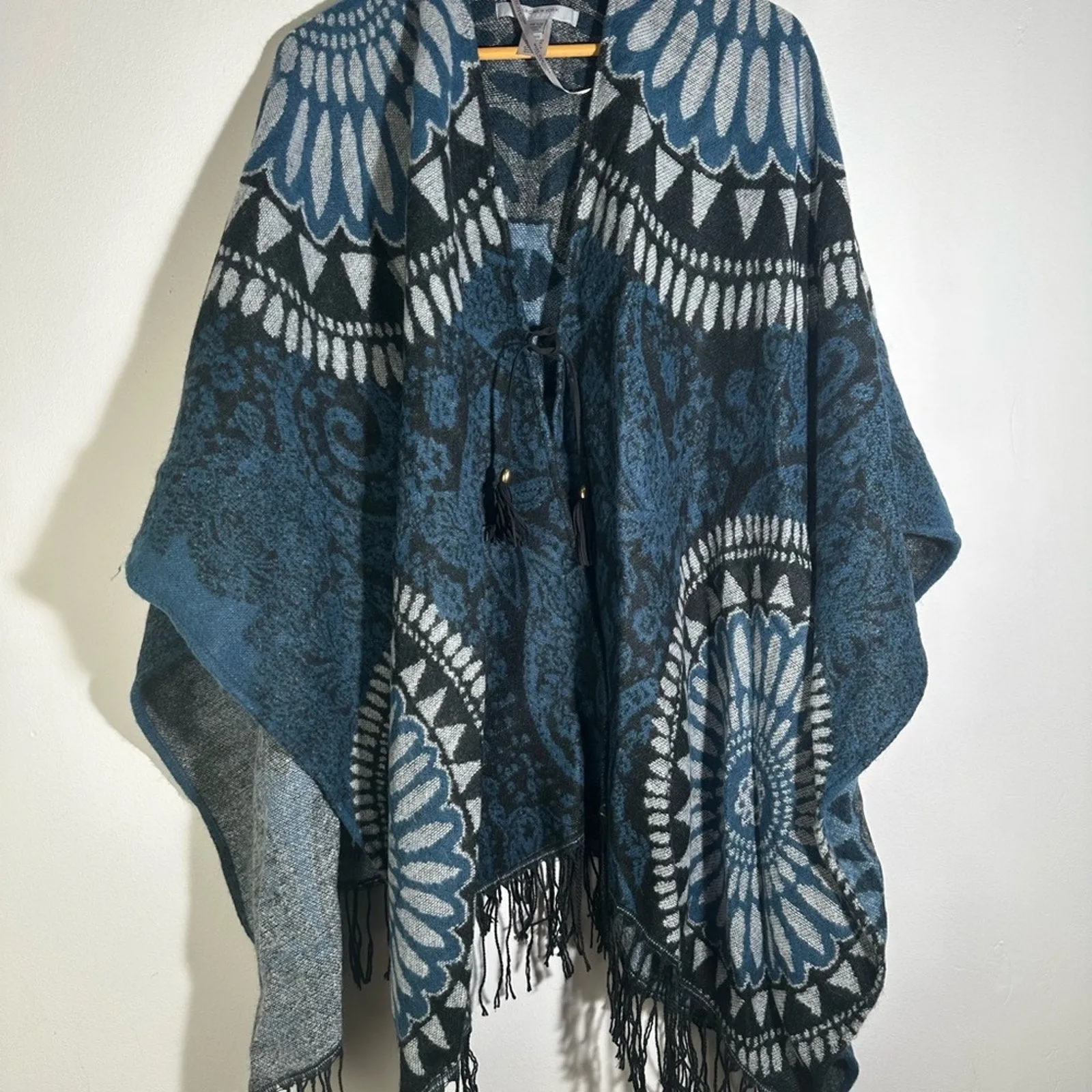 Marc New York Blue and Gray Knit Poncho