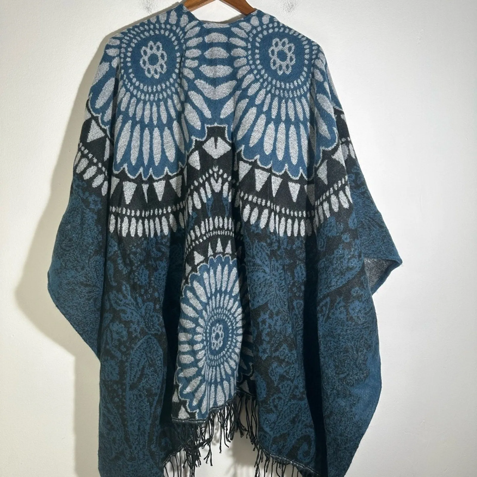 Marc New York Blue and Gray Knit Poncho